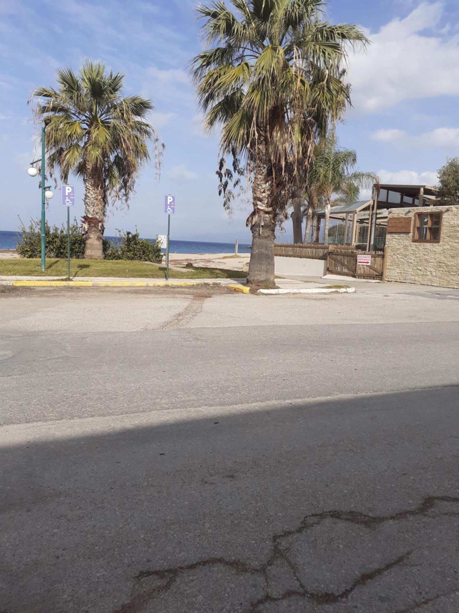 Tzil Home Kyparissia Buitenkant foto
