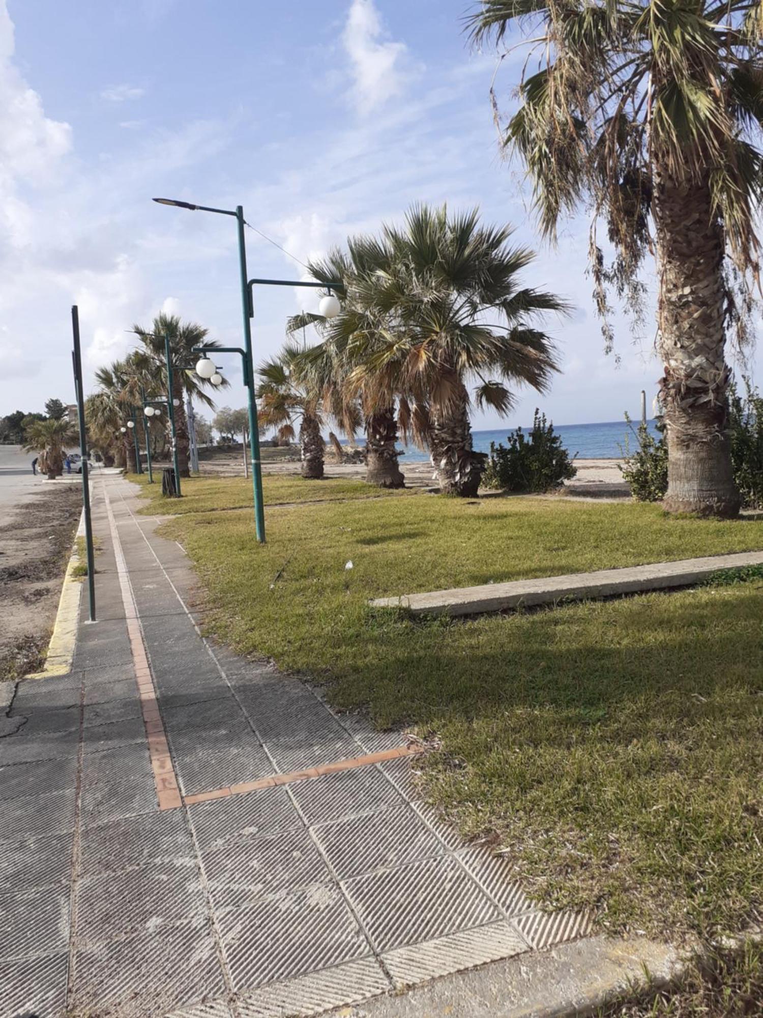 Tzil Home Kyparissia Buitenkant foto